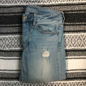 American Eagle Tomgirl Distressed Jeans